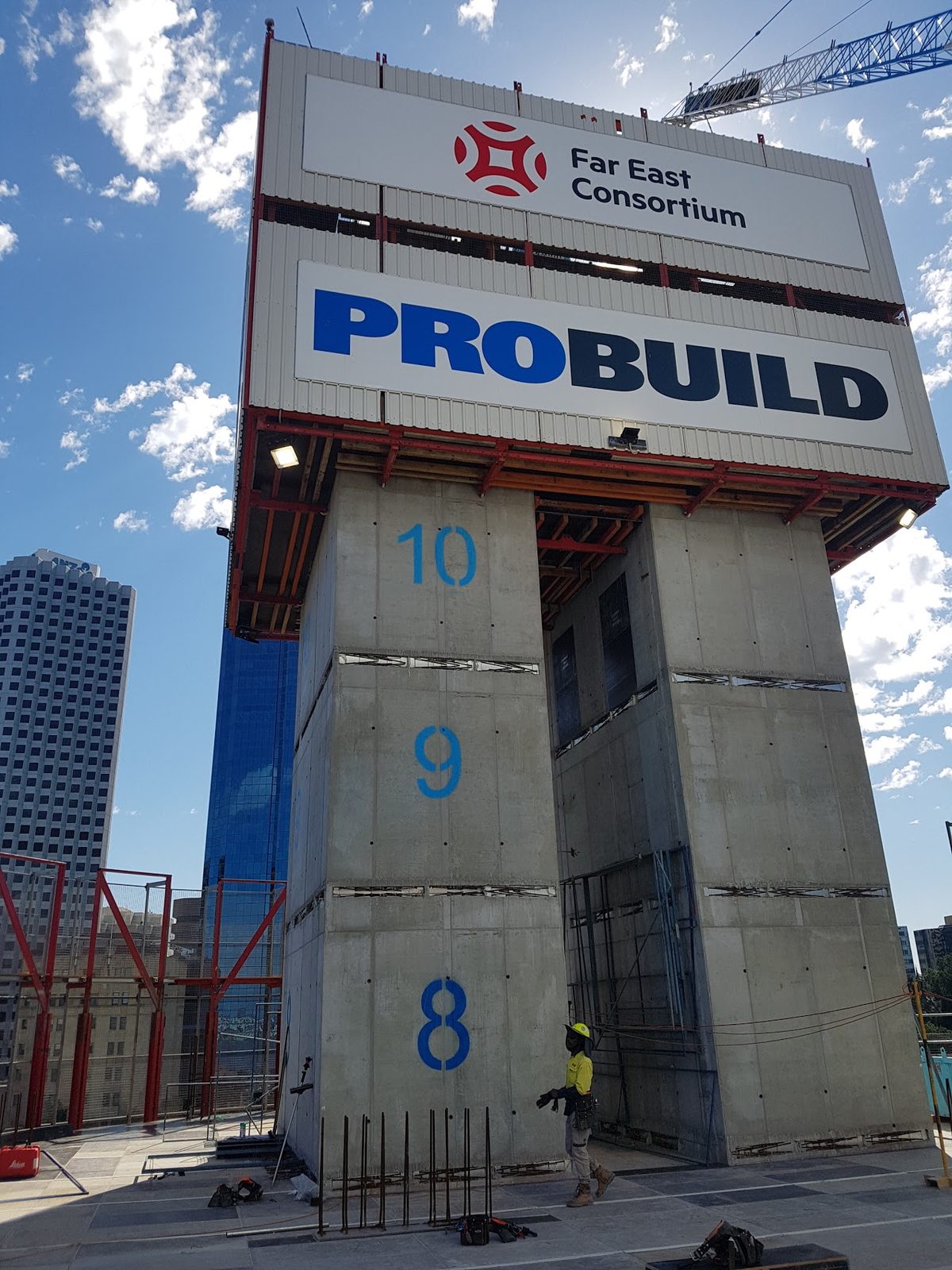 Core construction with crane